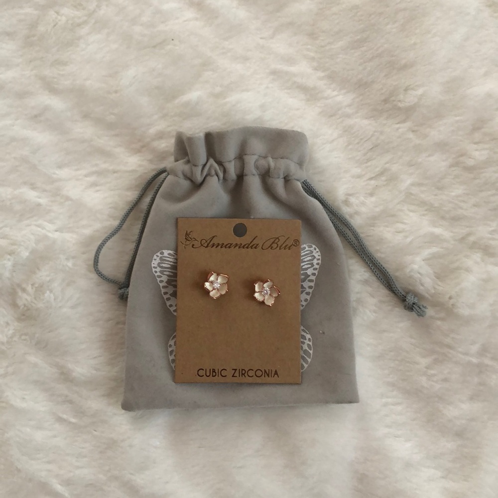 Amanda Blu rose gold flower earrings